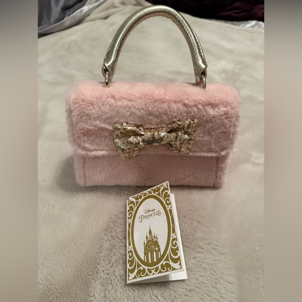 NWT✨Disney Princess 👑 Faux Fur Purse